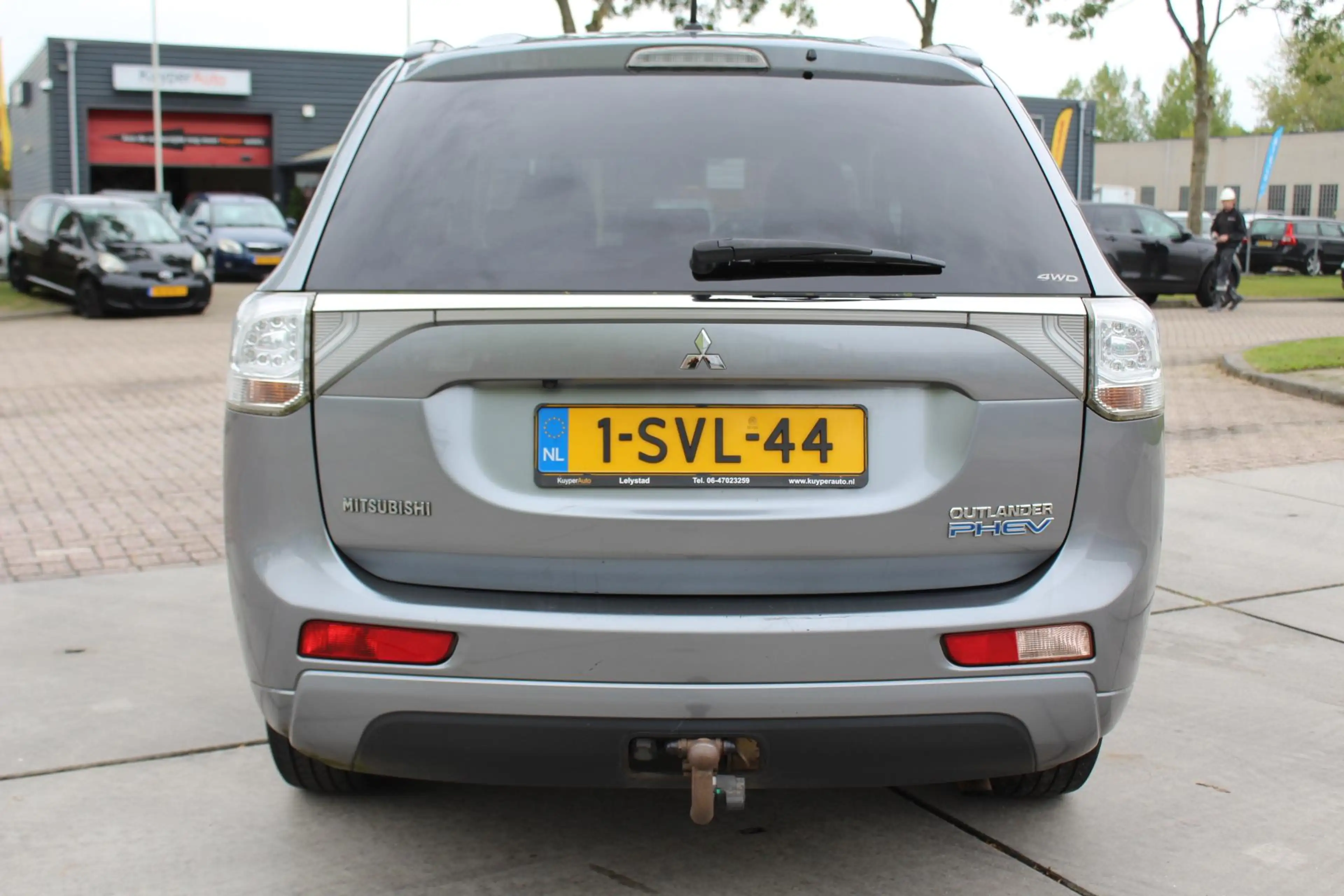 Mitsubishi Outlander 2.0 PHEV Instyle nap 4wd automaat trekhaak leder c — photo 15