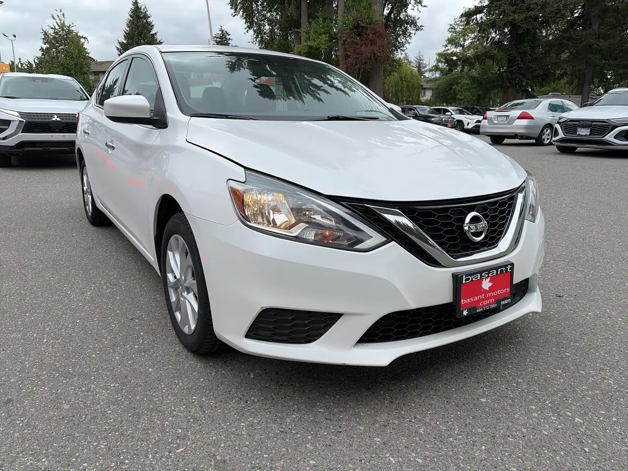 Nissan Sentra снимка Nissan Sentra