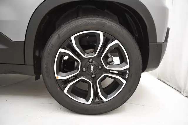 Jeep Avenger view 6