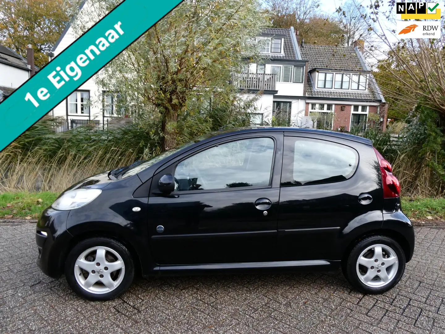 Peugeot 107 1.0 Envy 5-deurs Airco LED 1e eigenaar Historie Zu Zwart - 1
