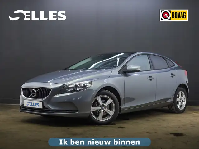 Volvo V40 2.0 D2 Momentum | Navigatie | Voorstoelen verwarmd