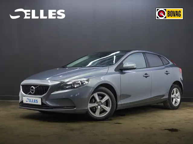 Volvo V40 2.0 D2 Momentum | Navigatie | Voorstoelen verwarmd
