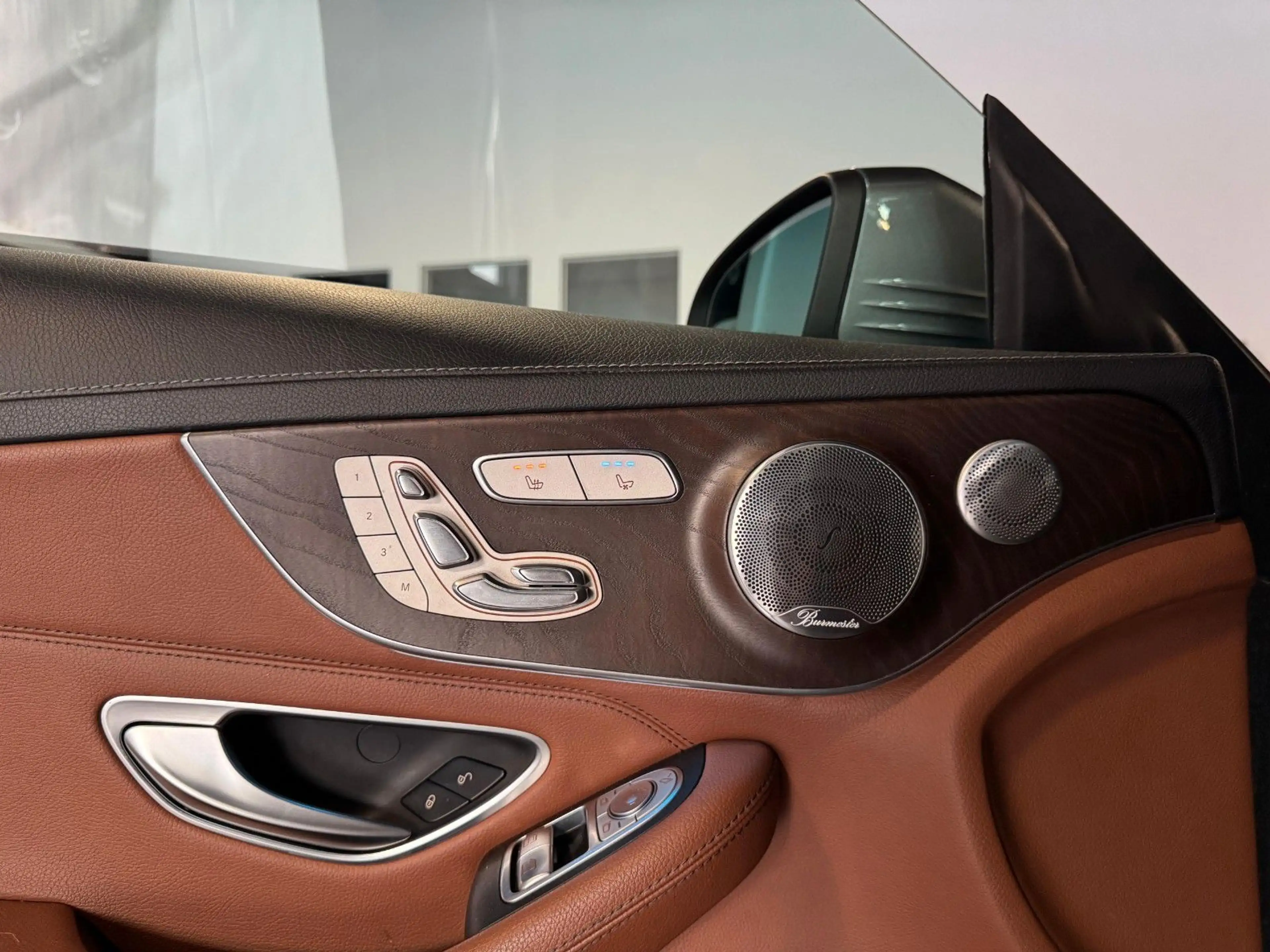 Mercedes-Benz C 250 d Coupe AMG-Paket/Pano+360°+Burmester+ACC — photo 12