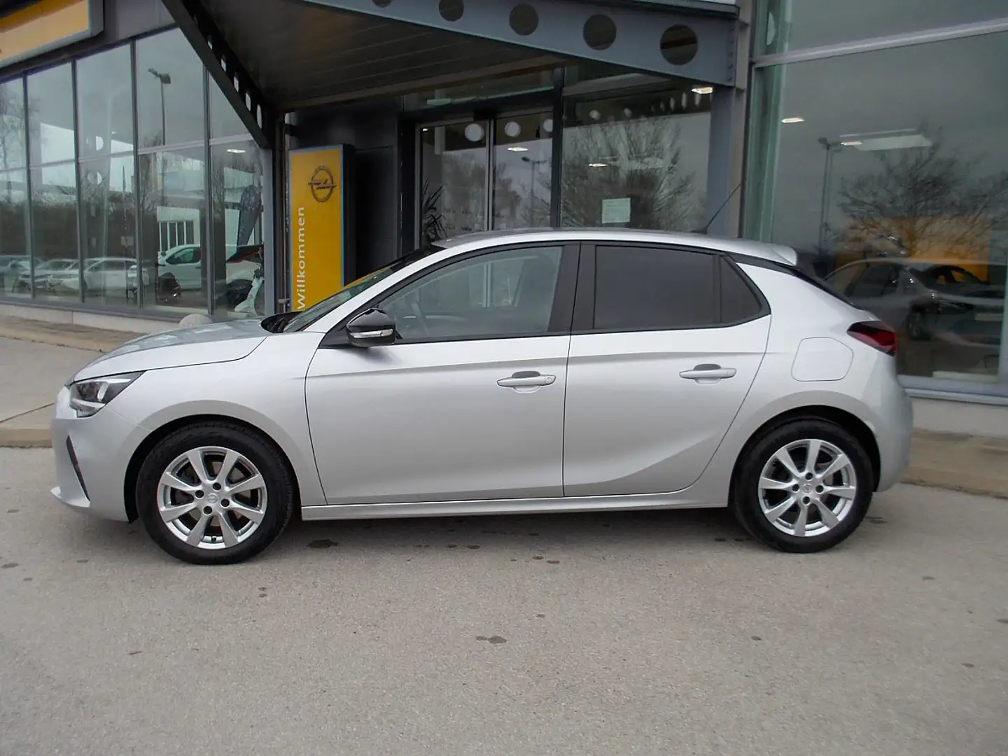 Opel Corsa 1,2 Direct Injection Turbo Edition Zilver - 2