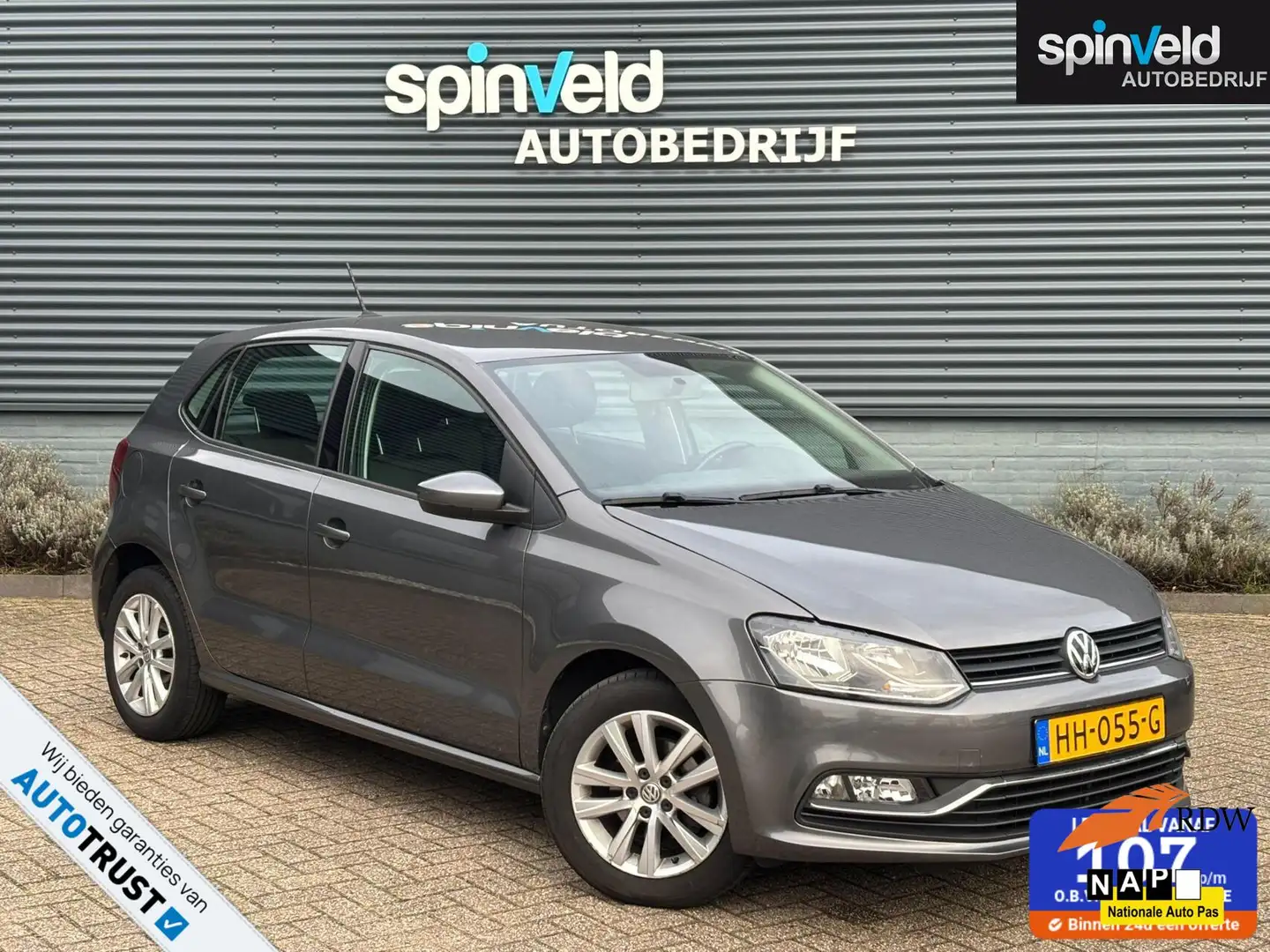 Volkswagen Polo 1.4 TDI Comfortline BJ`15 NAP NL Navi Cruise Airco Gris - 1
