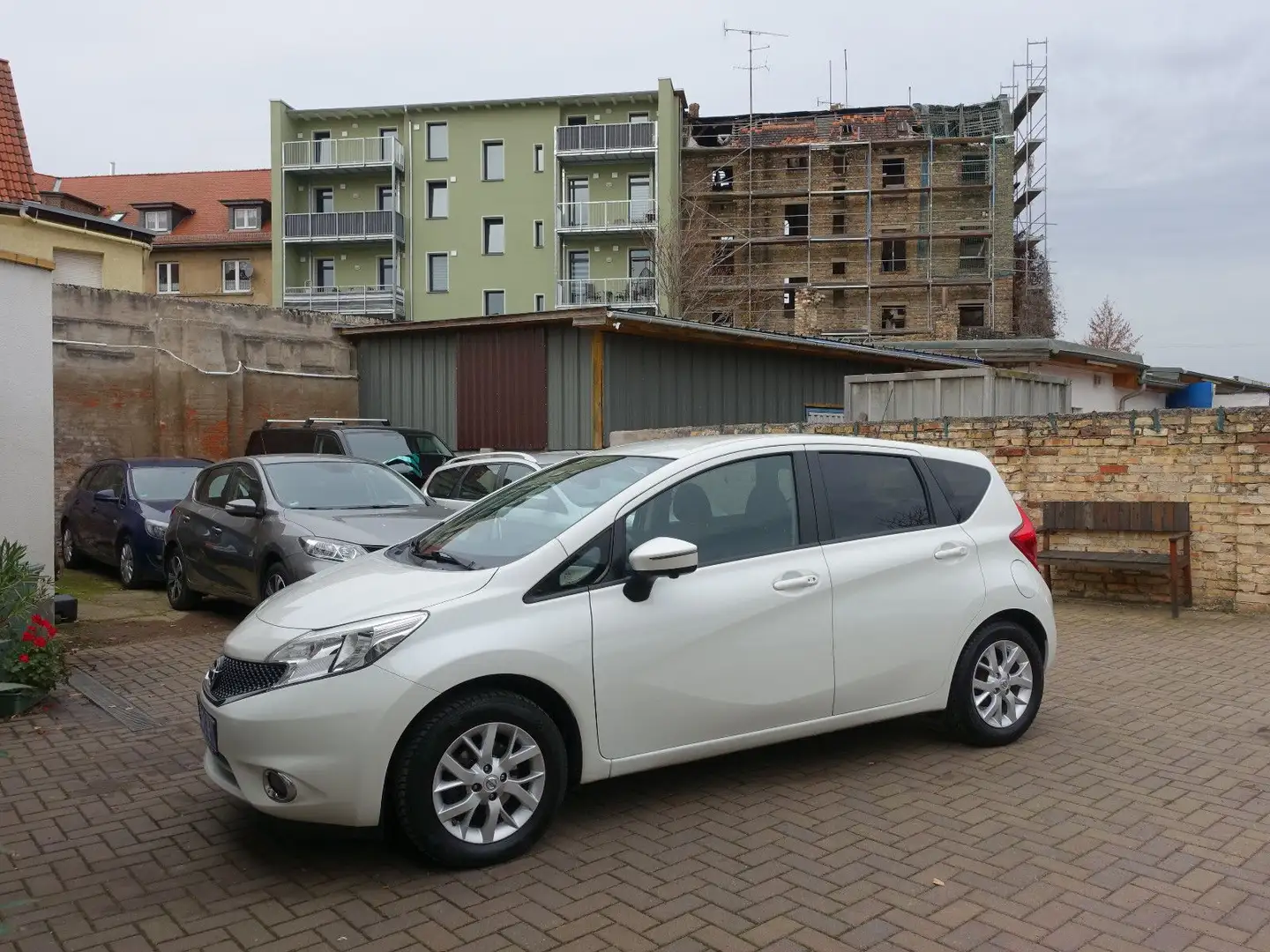 Nissan Note 1,2 Acenta Plus, EU6, Klimaaut., 360° RFK ! Weiß - 2