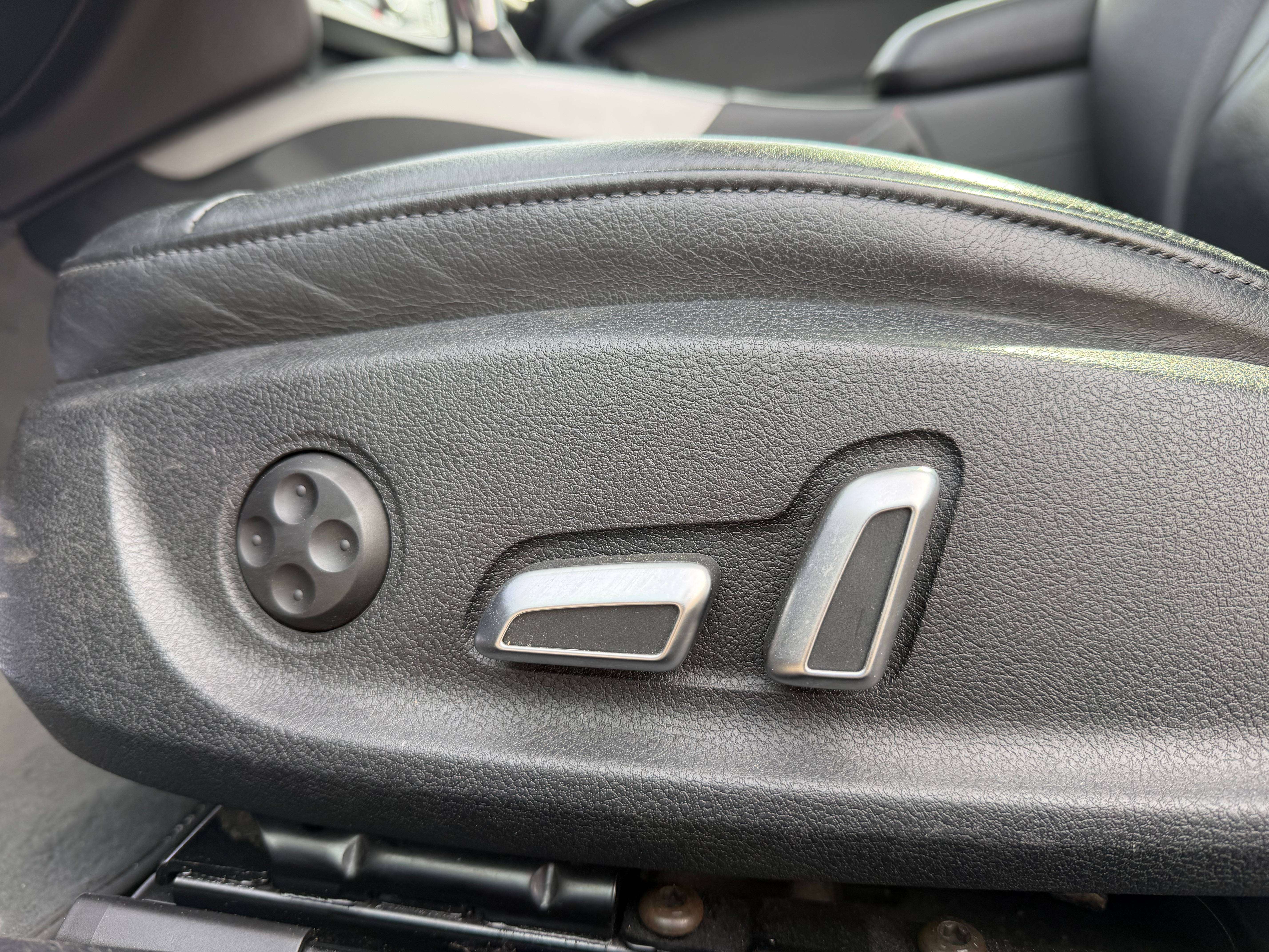 2015 Audi A5 Komfort | All Wheel Drive | Low Mileage | thumb 11