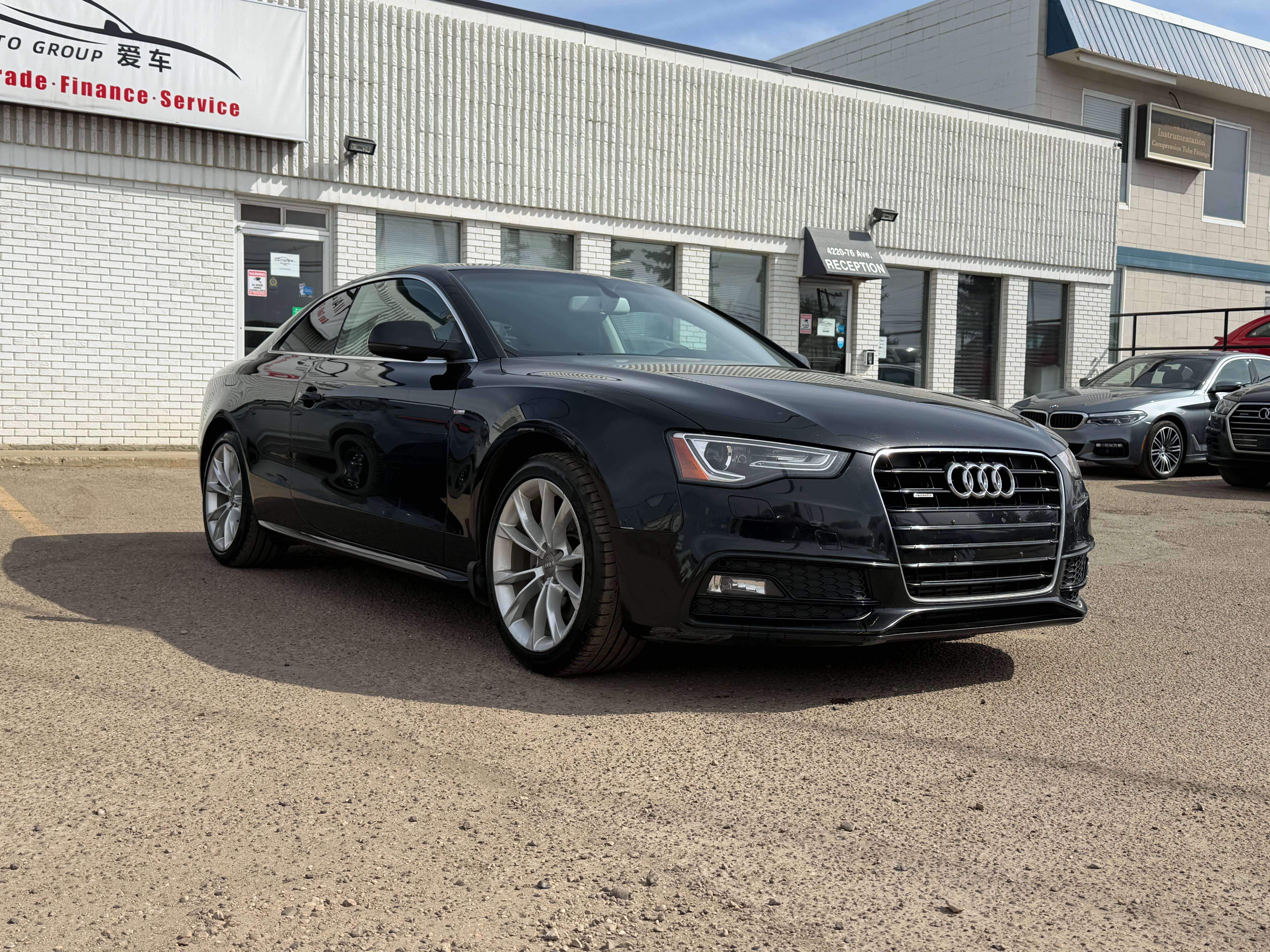 2015 Audi A5 Komfort | All Wheel Drive | Low Mileage | alt 3
