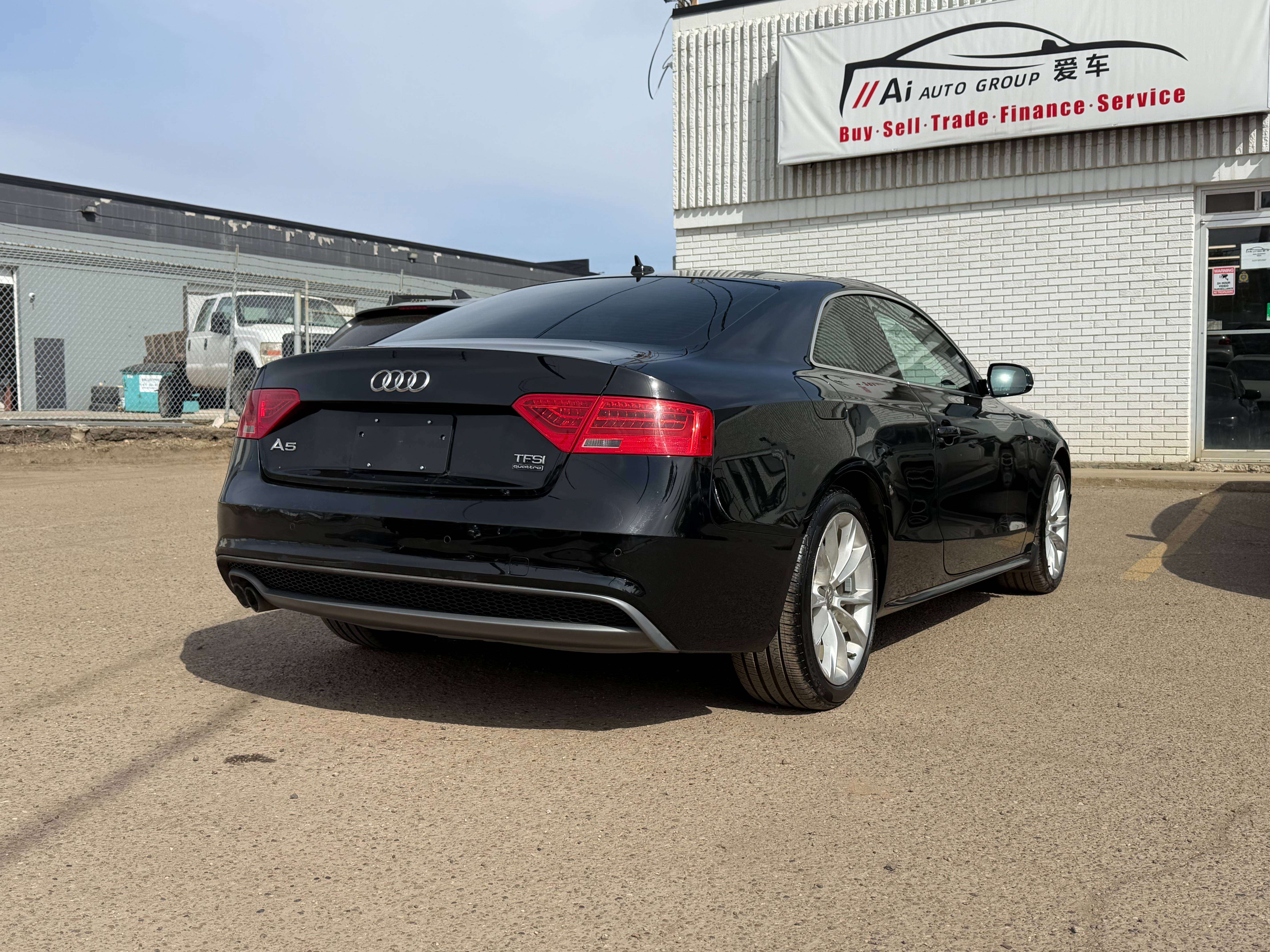 2015 Audi A5 Komfort | All Wheel Drive | Low Mileage | thumb 6