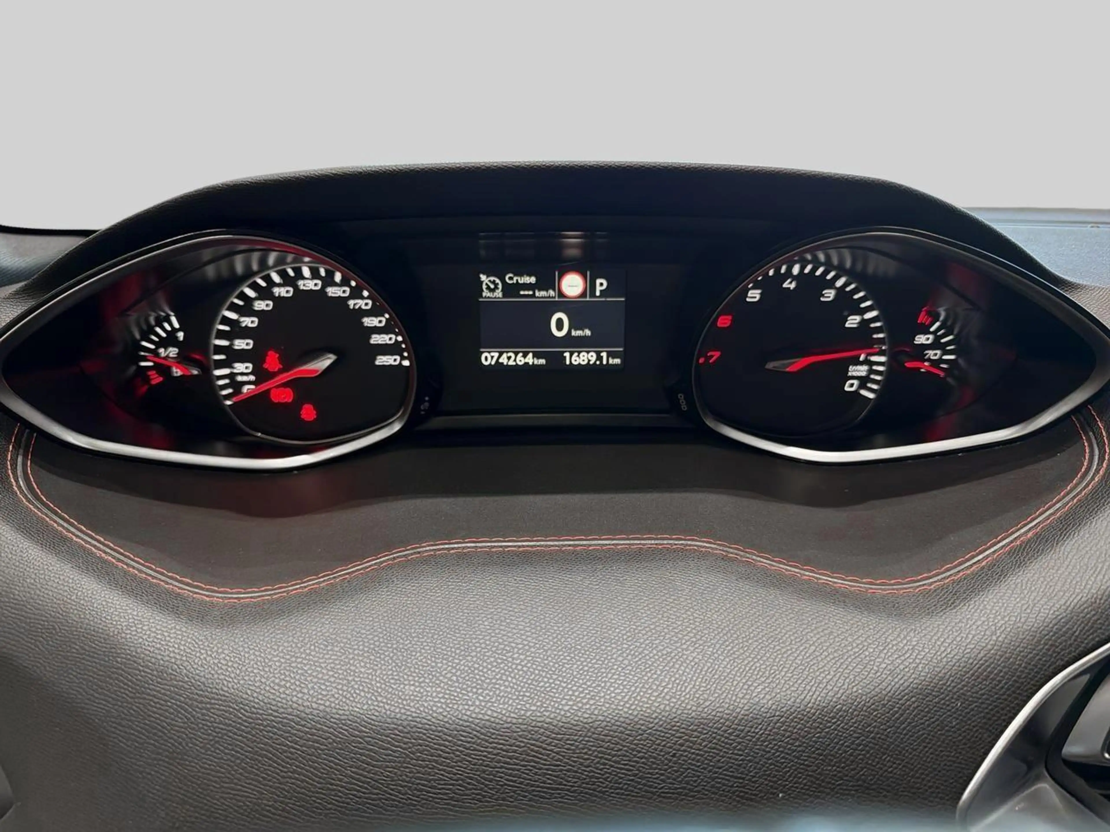 Peugeot 308 1.2 PureTech 96kW s/s Aut. GT Line — photo 11