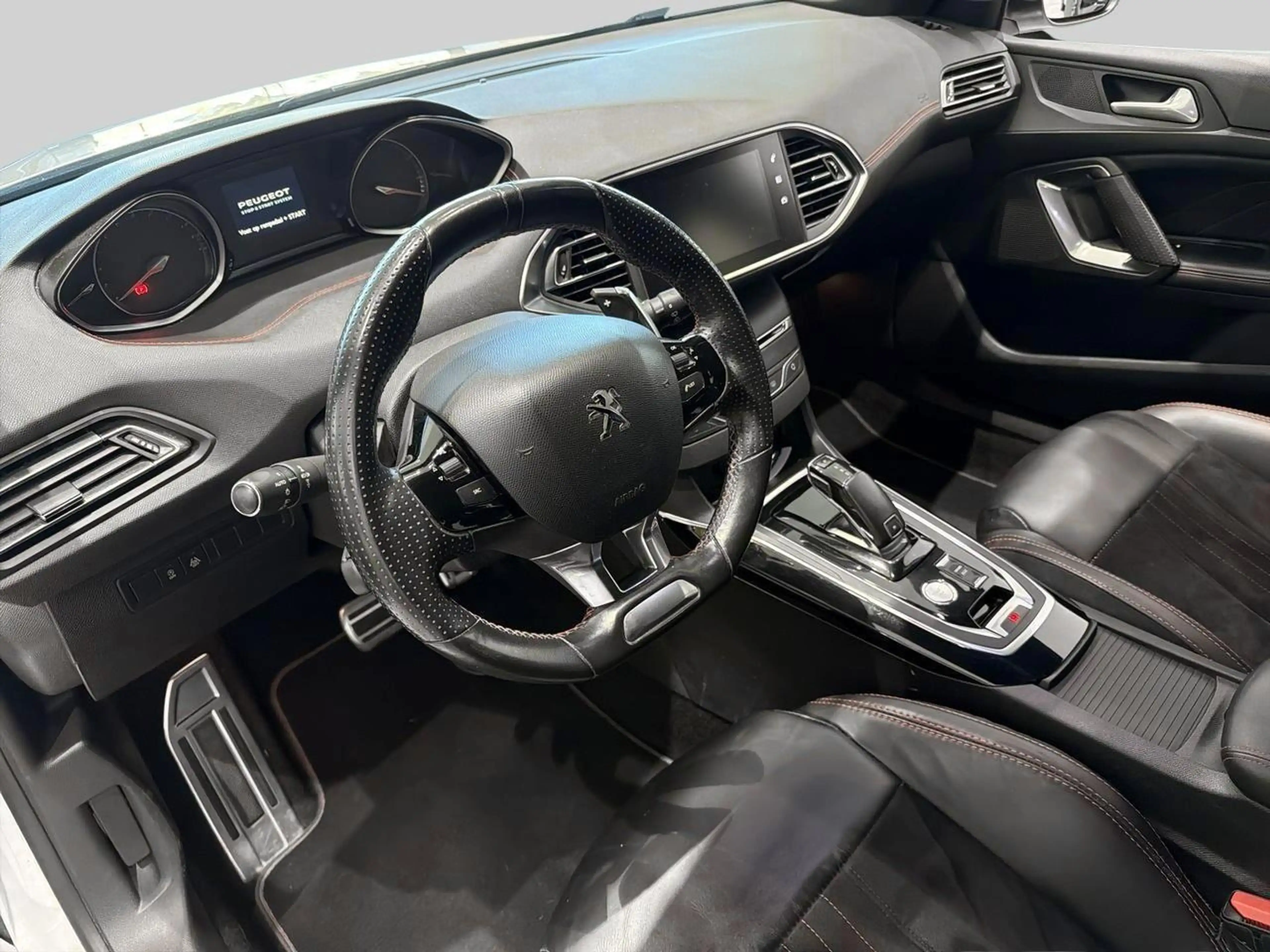Peugeot 308 1.2 PureTech 96kW s/s Aut. GT Line — photo 9