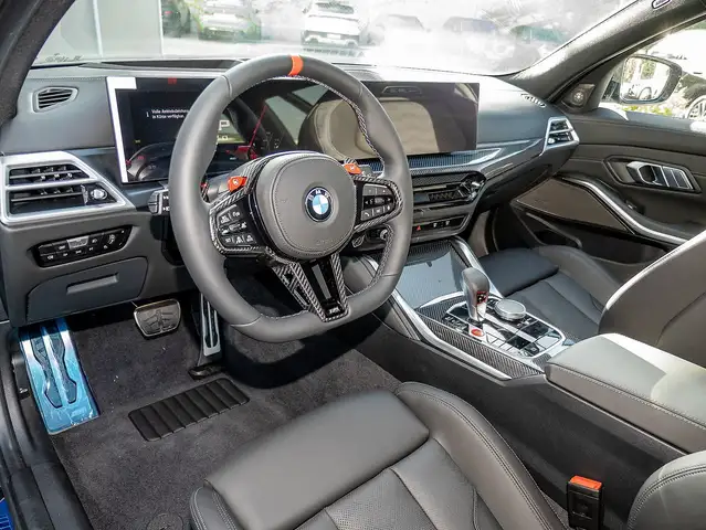 BMW M3 view 3