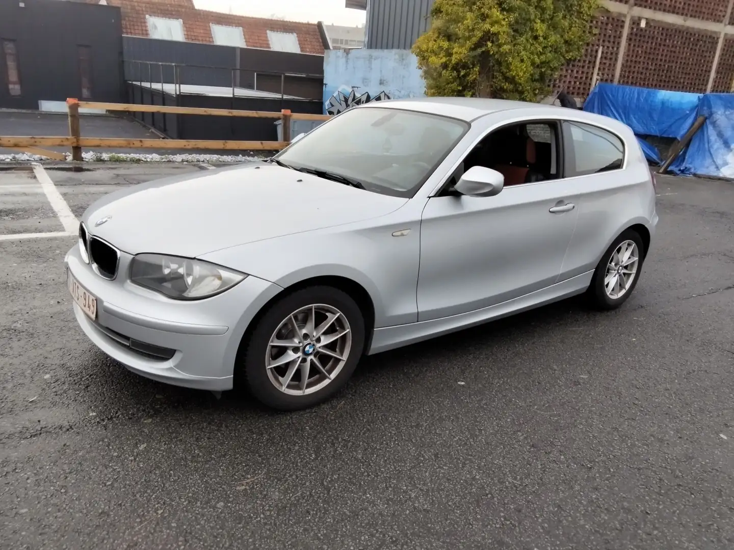 BMW 116 116i 122 ch Edition Confort Gris - 2
