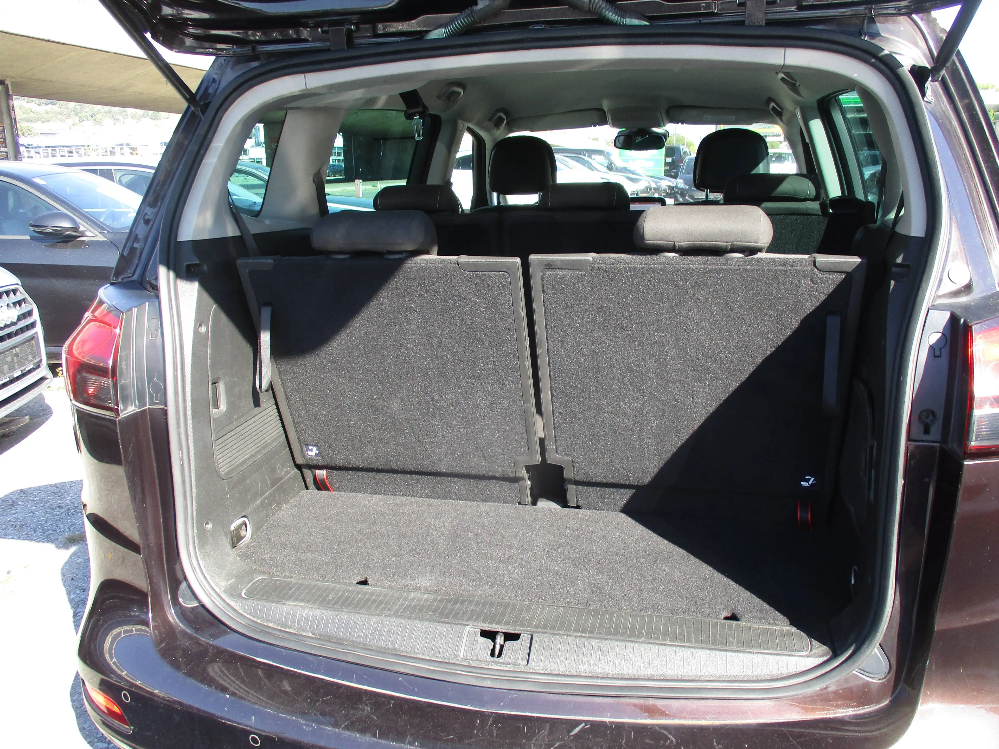 Opel Zafira Tourer 7-SITZER / NAVI / RÜCKFAHRKAMERA — photo 6