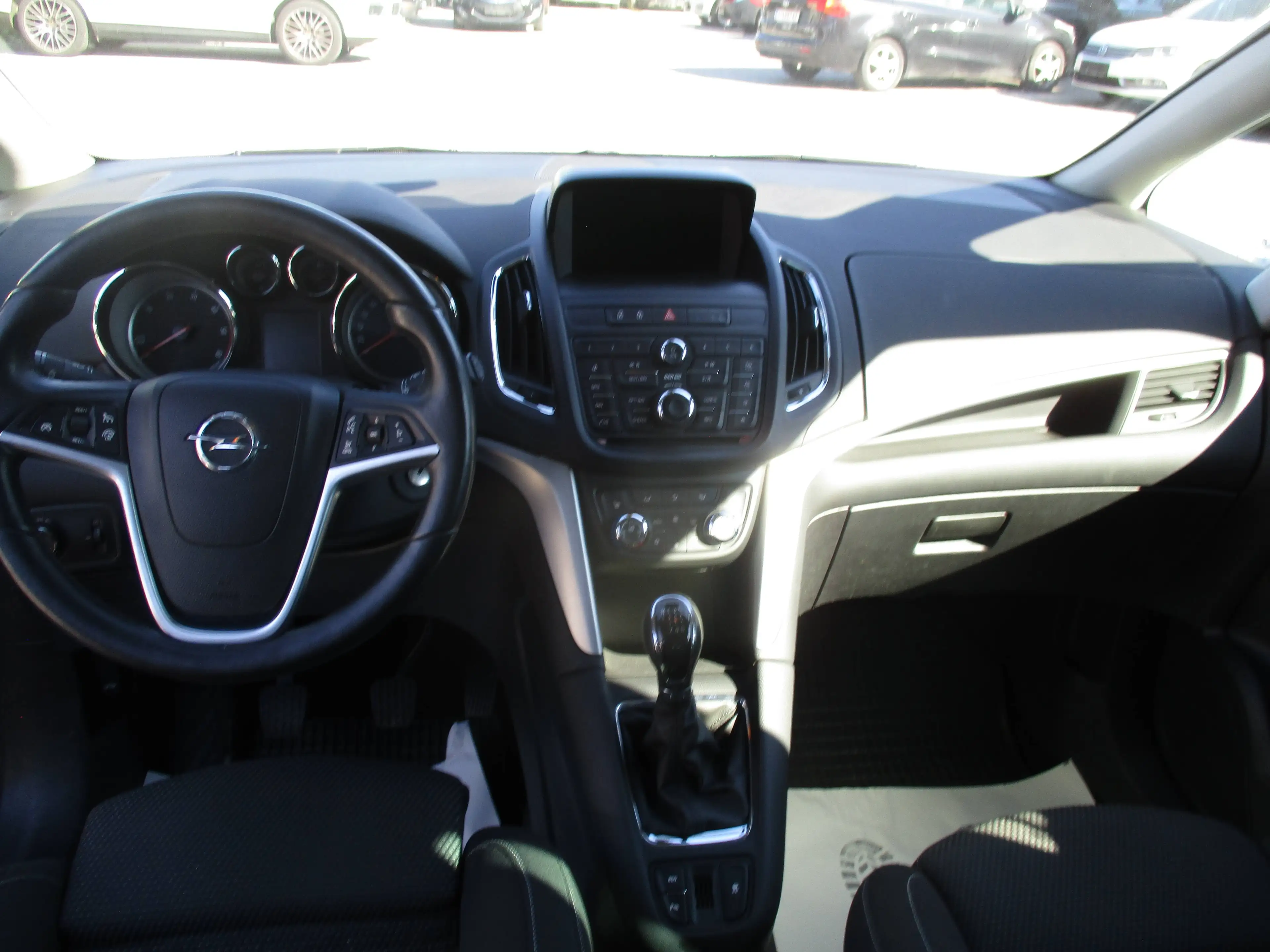 Opel Zafira Tourer 7-SITZER / NAVI / RÜCKFAHRKAMERA — photo 8