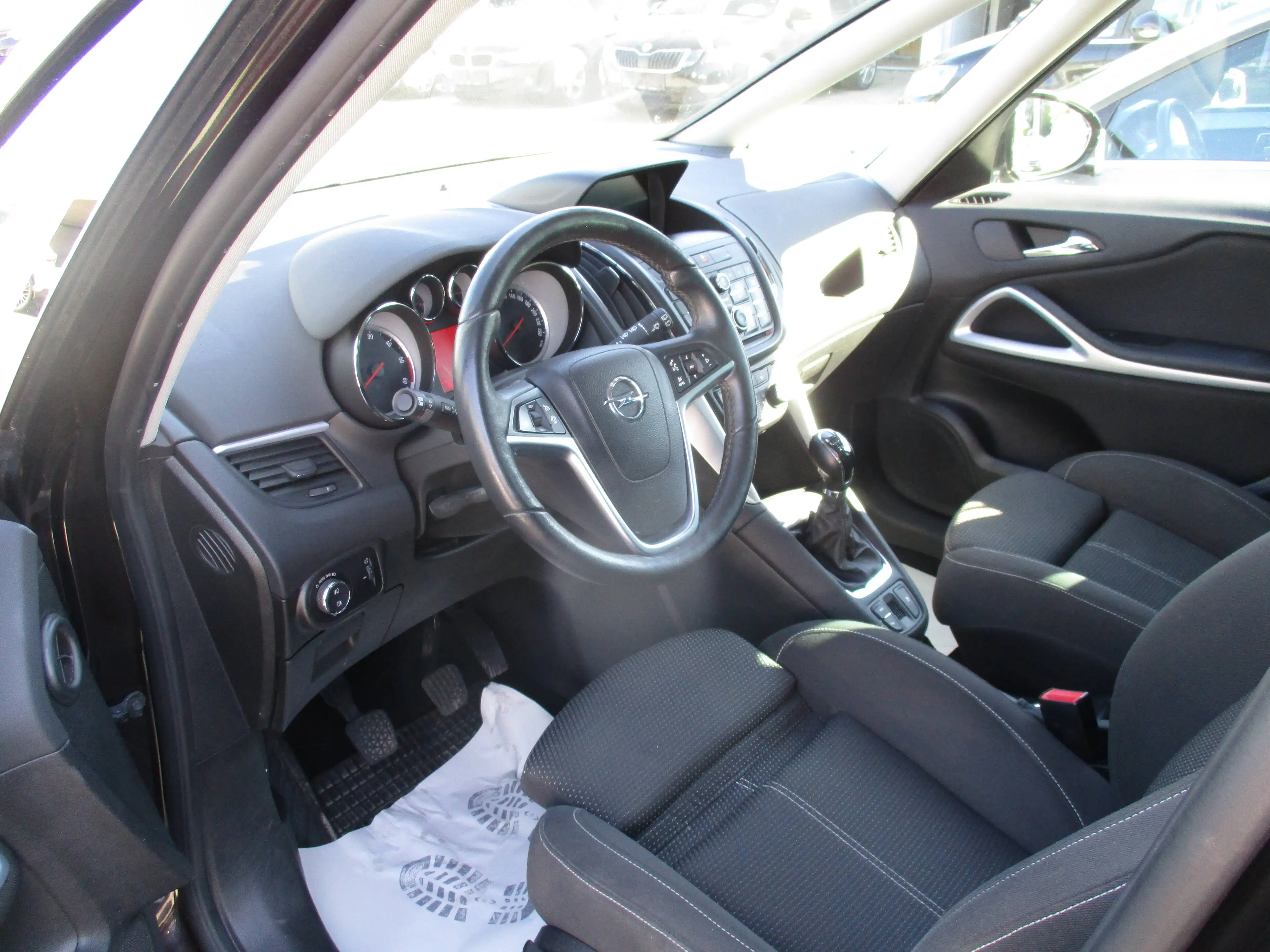 Opel Zafira Tourer 7-SITZER / NAVI / RÜCKFAHRKAMERA — photo 7