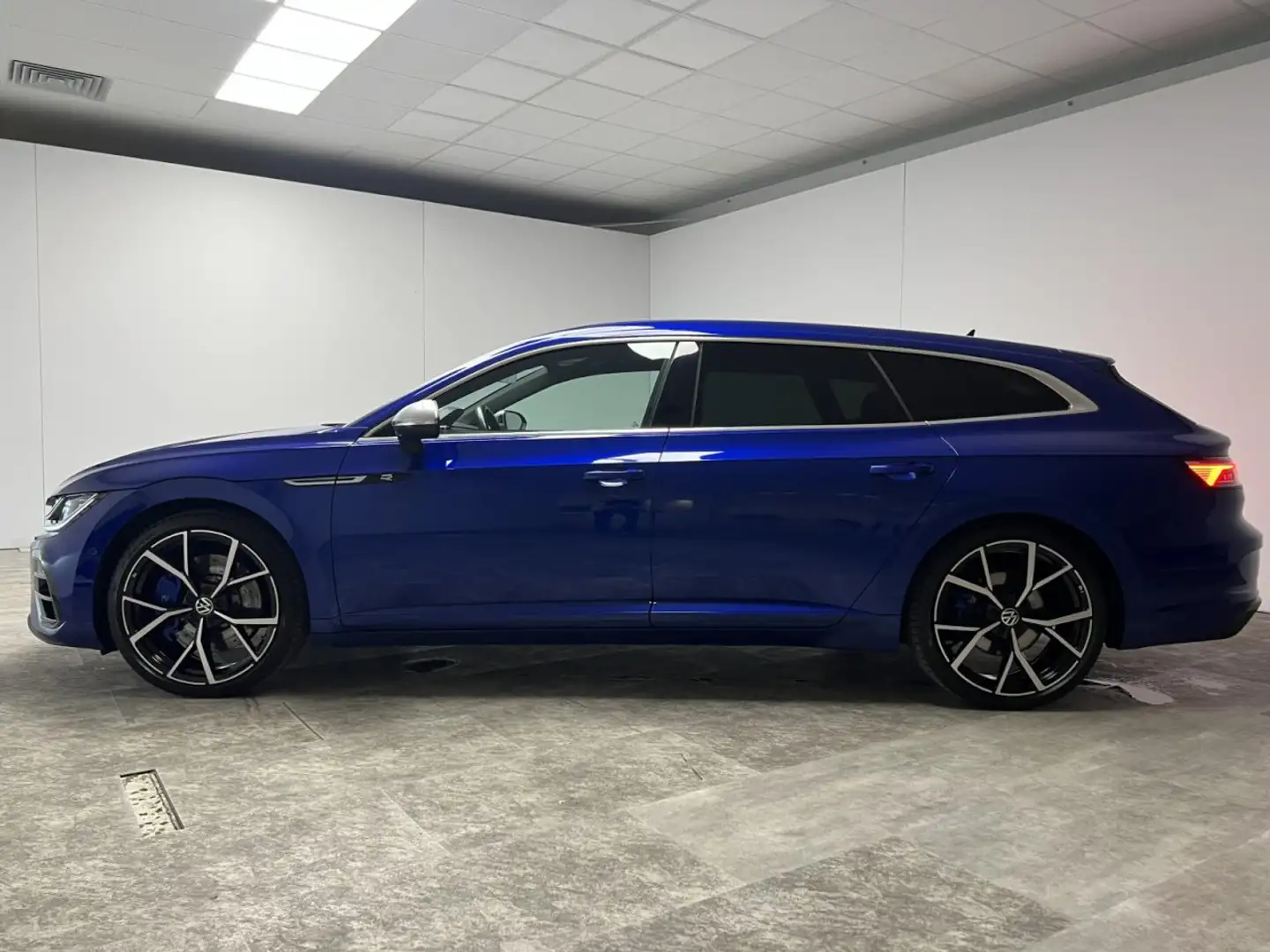Volkswagen Arteon Shooting Brake R 2.0 TSI DSG 4Motion Klima Navi Blau - 2
