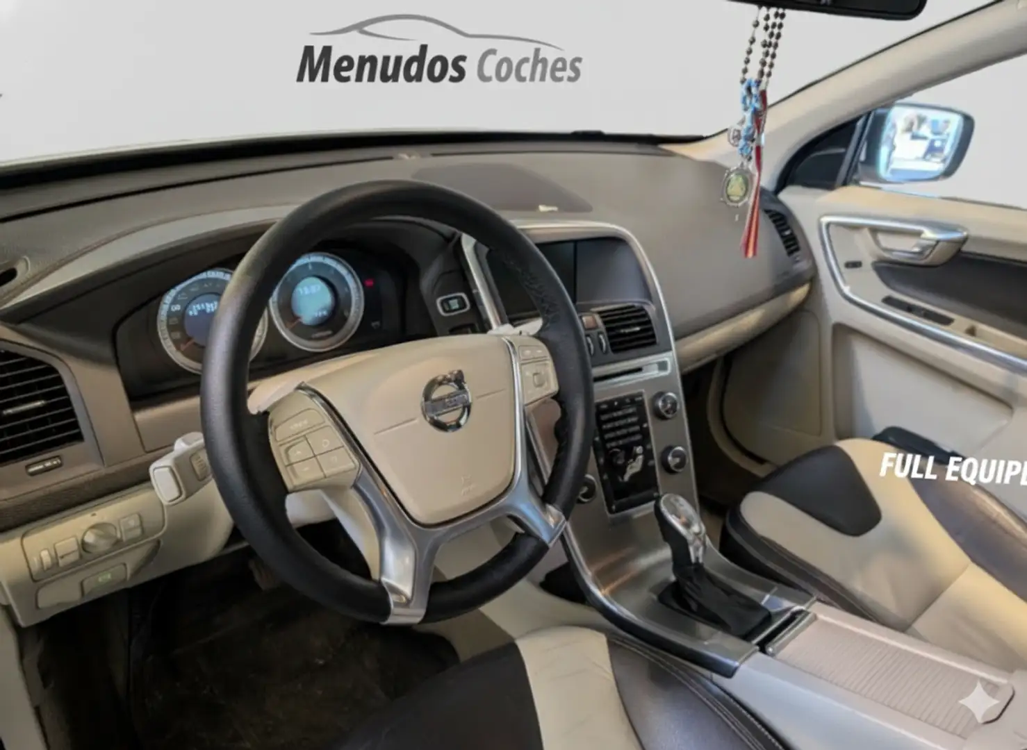 Volvo XC60 D3 Momentum AWD Weiß - 2