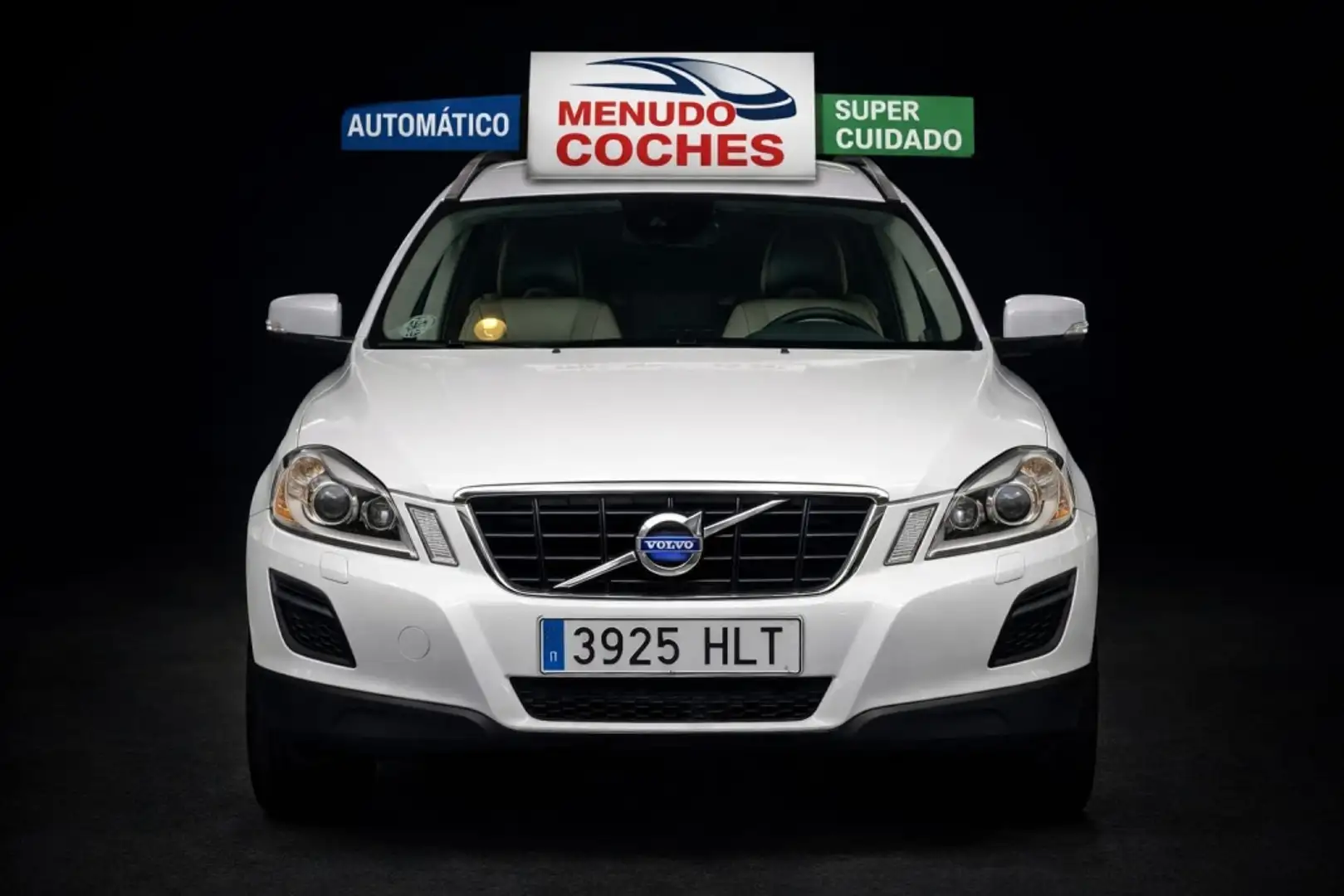 Volvo XC60 D3 Momentum AWD Weiß - 1