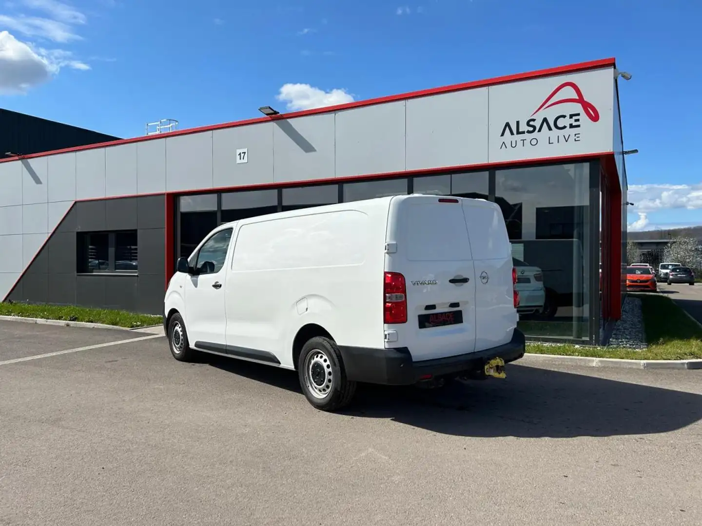 Opel Vivaro L3 Augmenté 2.0 D 120CH PACK BUSINESS - 15 408 HT  Blanc - 2