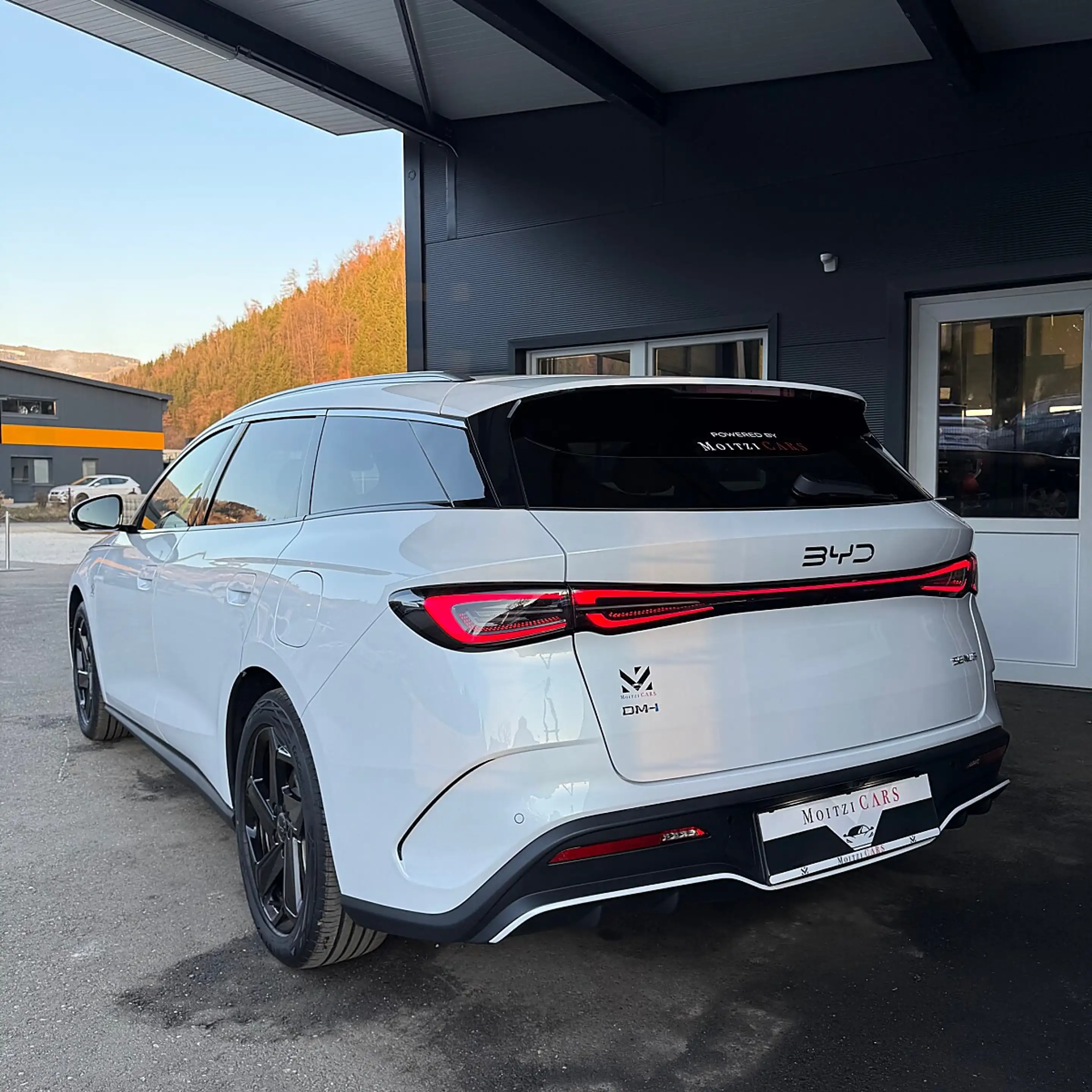 BYD Seal 6 DM-i Touring PHEV 19kWh Comfort Österreich Paket — photo 3
