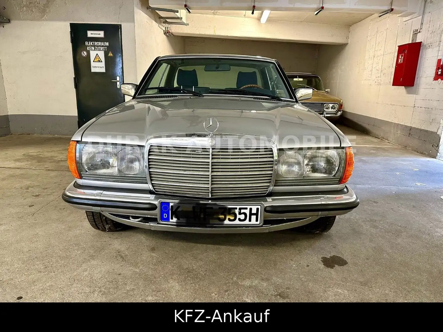 Mercedes-Benz CE 280 Coupe , W123 , SEHR SAUBER , H-ZULASSUNG Silber - 2