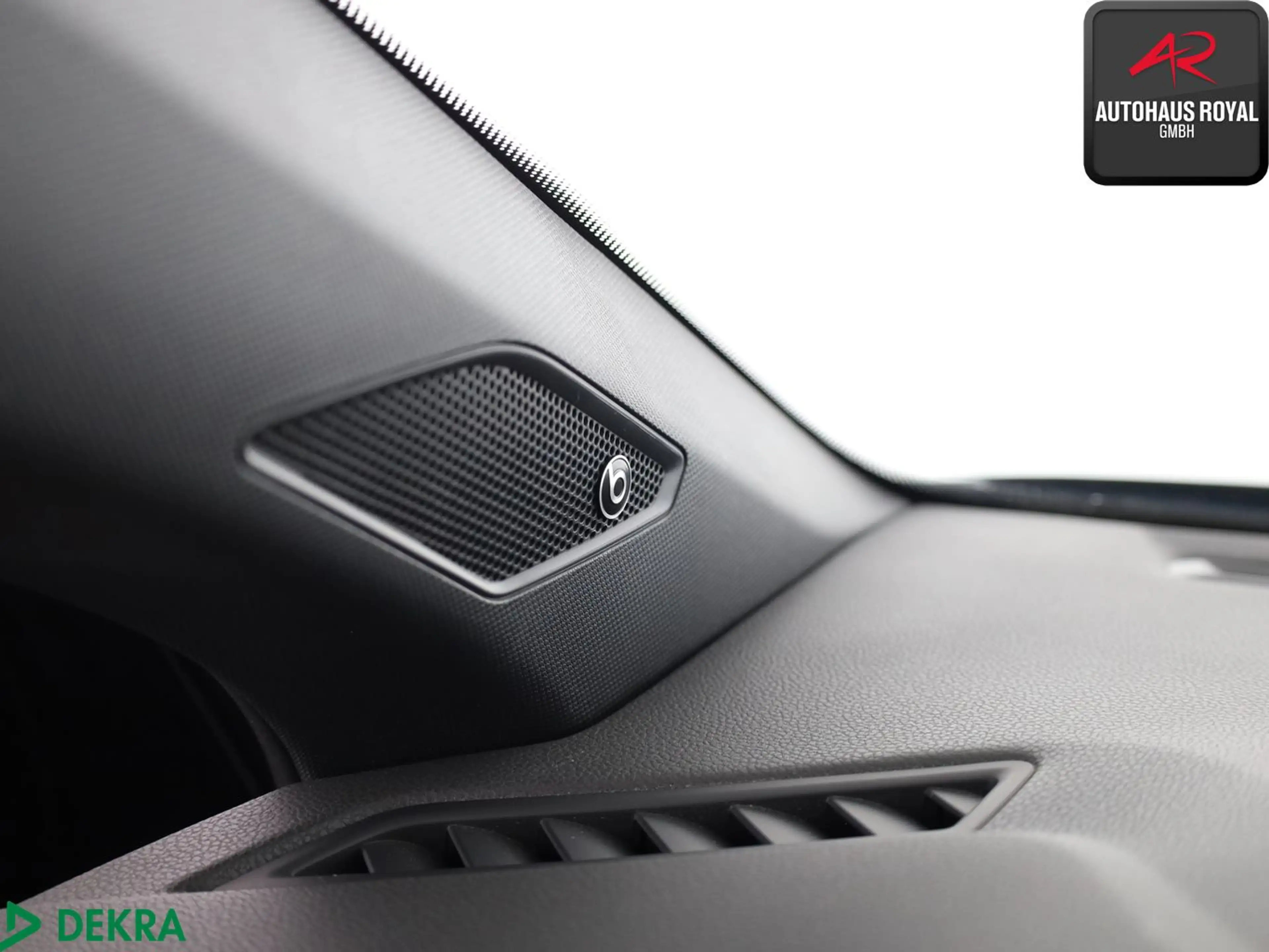 Volkswagen Polo GTI 2.0 TSI PANO,IQ.LIGHT,KEYLESS,BEATS,SH — photo 15