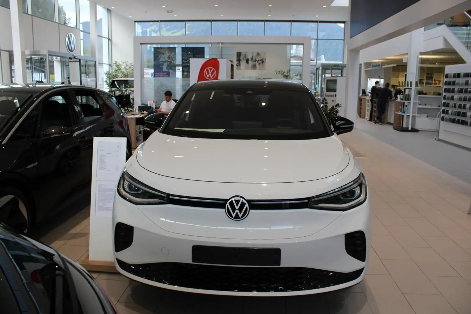 Volkswagen ID.5 GTX 4MOTION 220 kW Weiß - 2