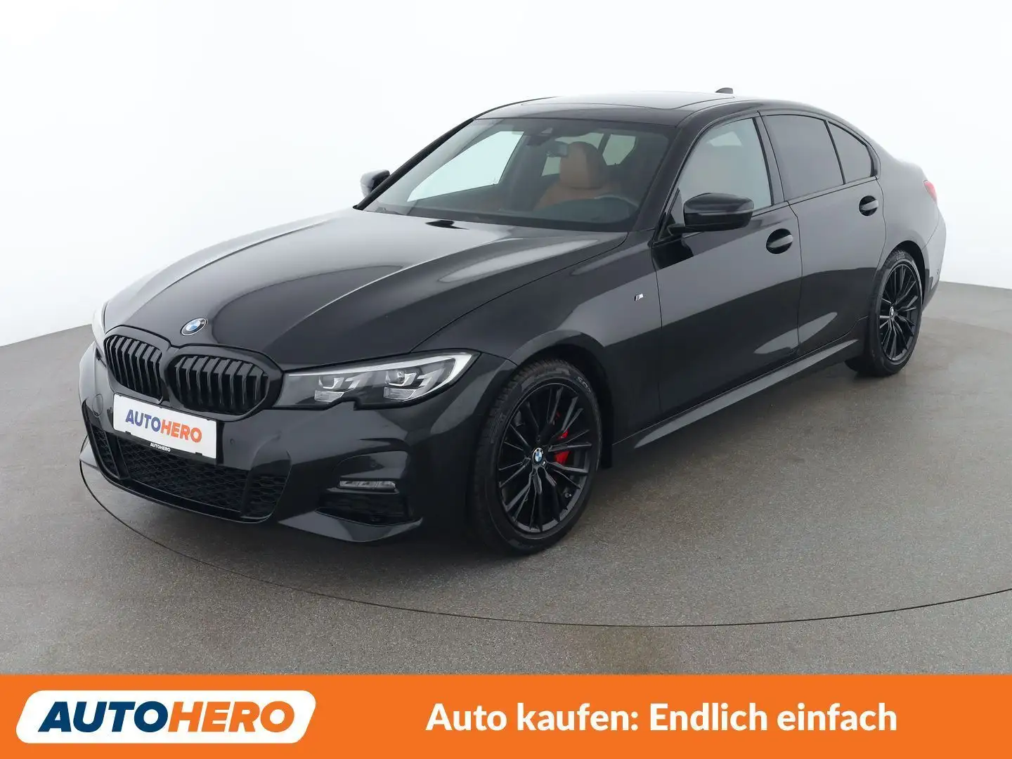 BMW 330 330i xDrive M Sport Schwarz - 1