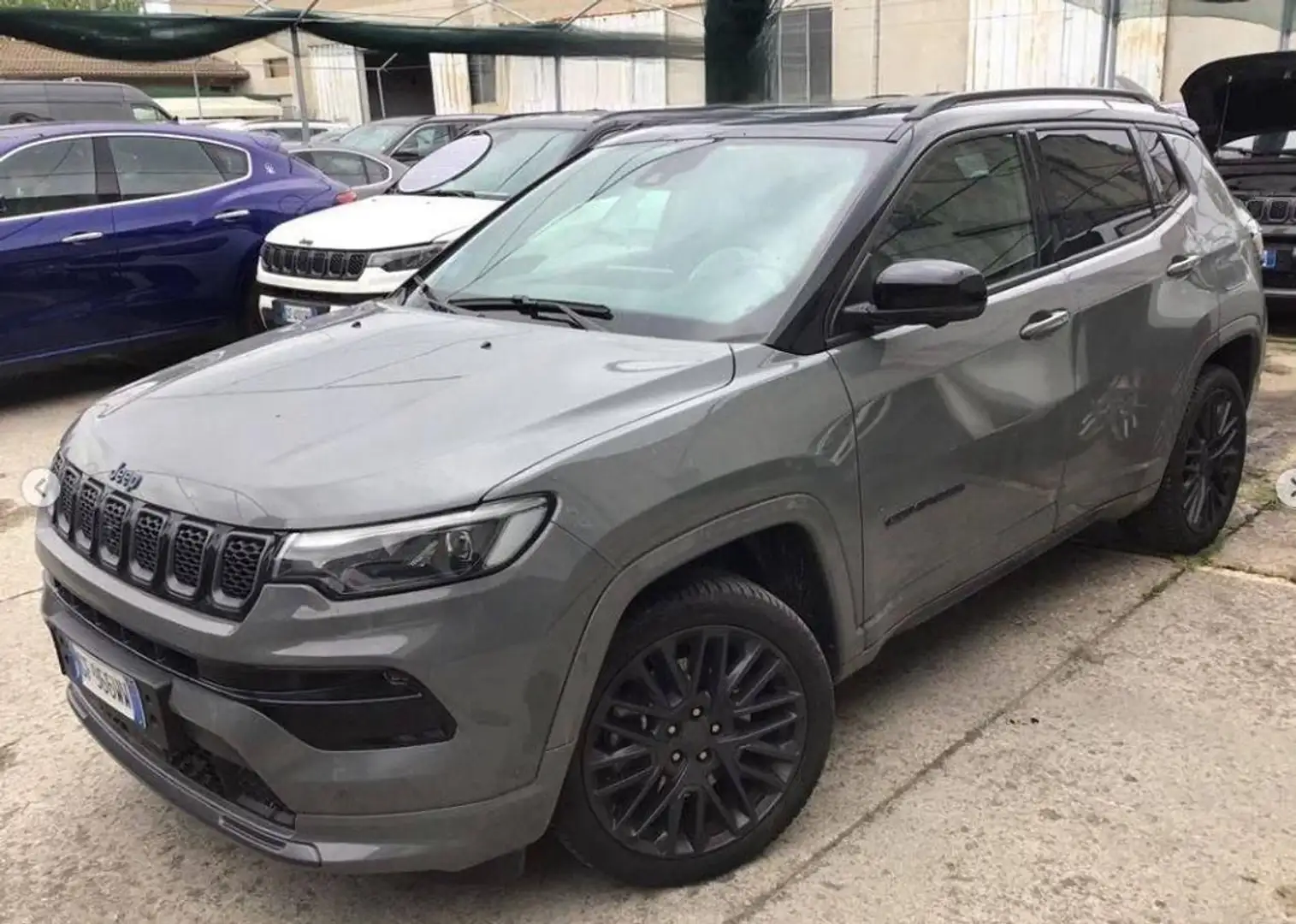 Jeep Compass 1.3 Turbo T4 240 CV PHEV AT6 4xe S Grau - 1