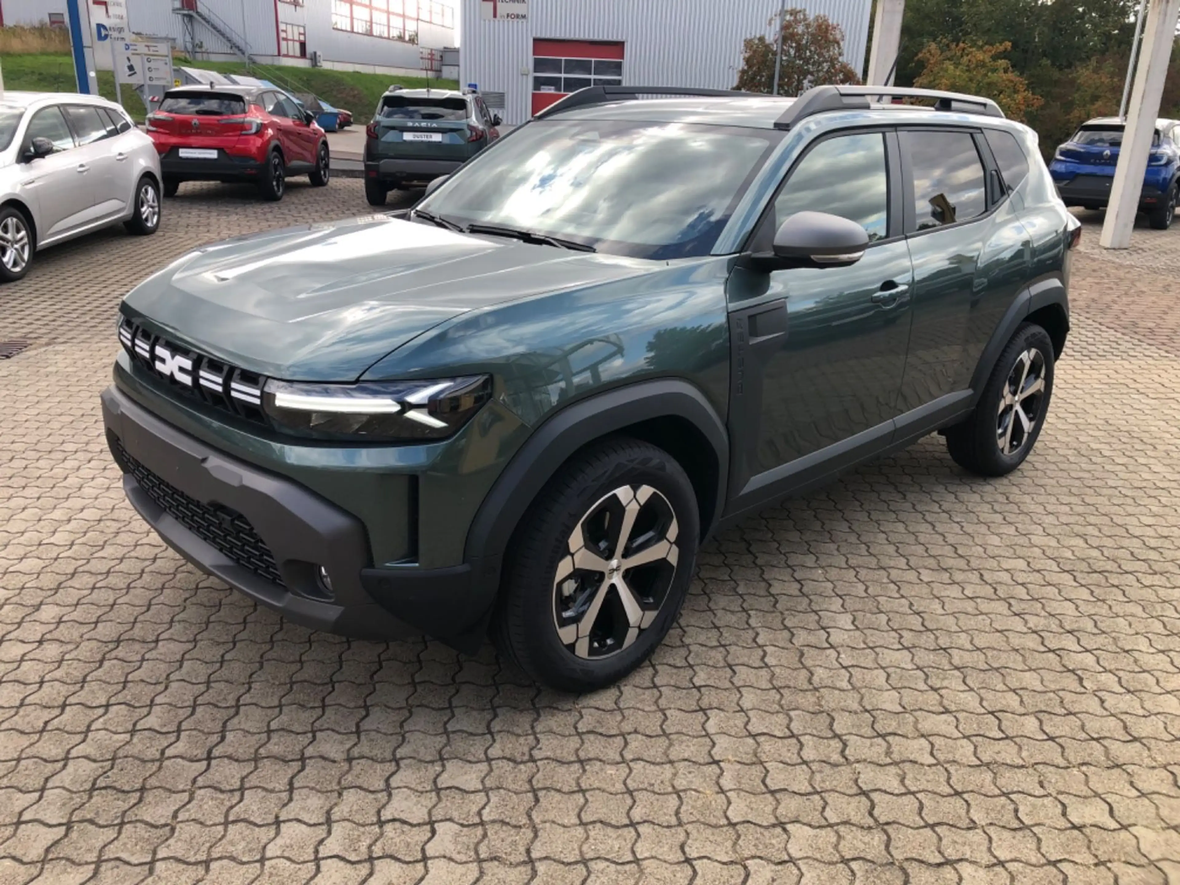 Dacia Duster III Hybrid 155 Journey — photo 10