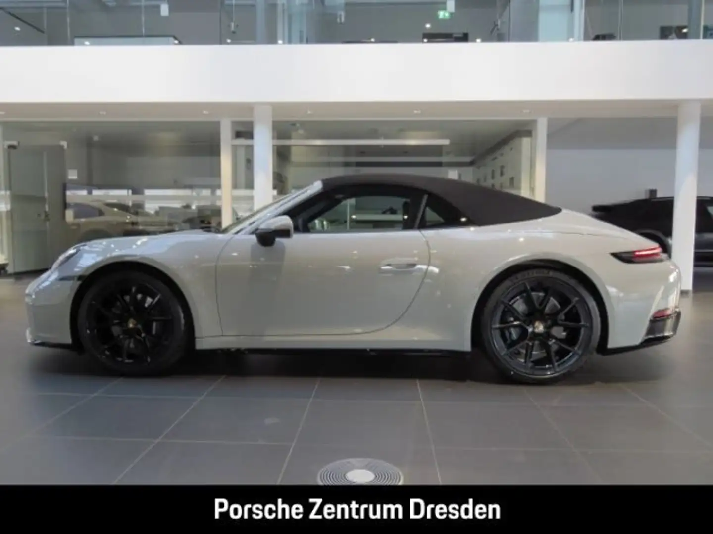 Porsche 992 .2 (911) Carrera Cabriolet Weiß - 2