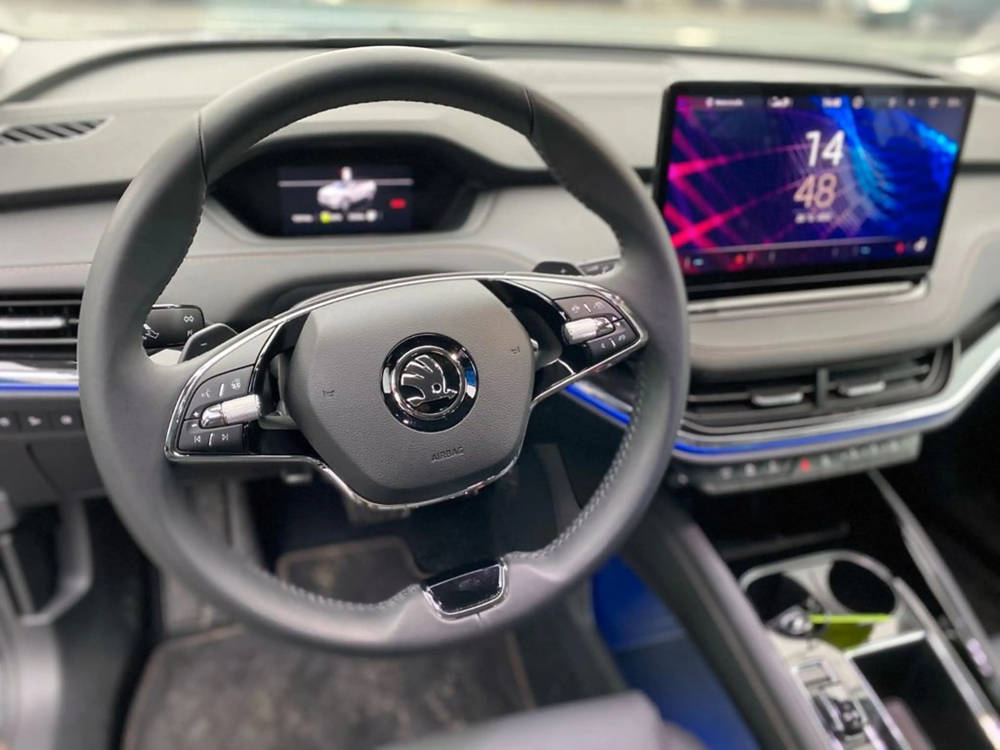 Skoda Enyaq 80 Suite — photo 14