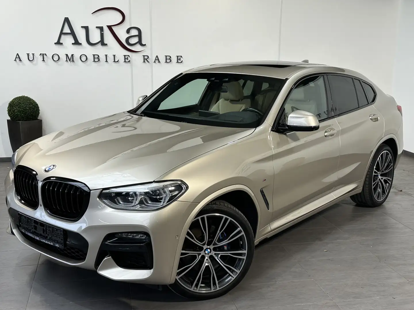 BMW X4 M NAV+LED+HEAD-UP+PANO+360°+H&K+STANDHEIZUNG Beige - 1