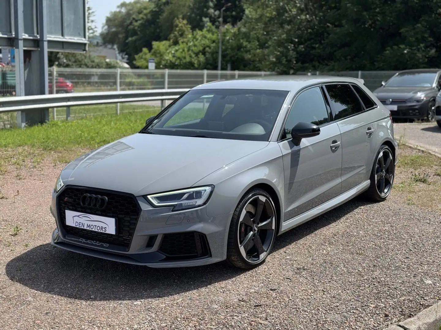 Audi RS3 Sportback - immat FR, sièges diamants, pack design Grigio - 1
