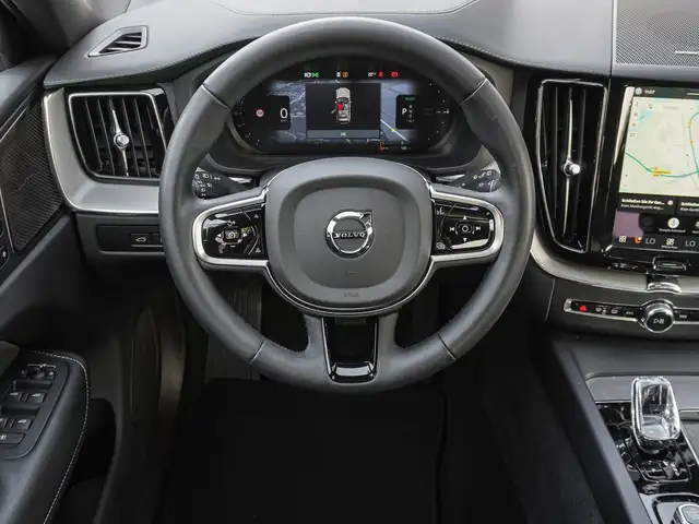 Volvo XC60 view 12
