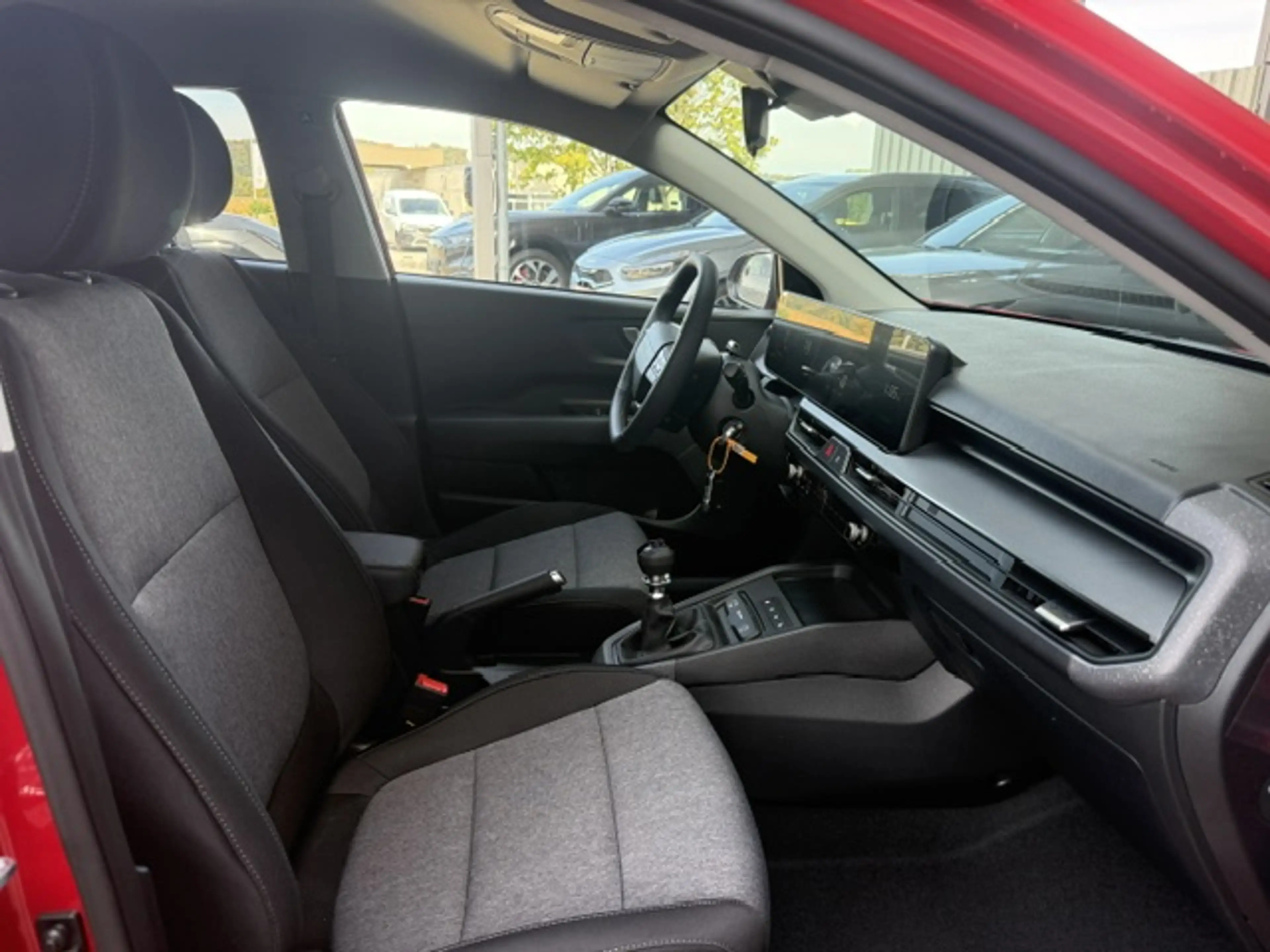 Kia Stonic Stonic 1,0 TGDI GPF ISG Silber — photo 6