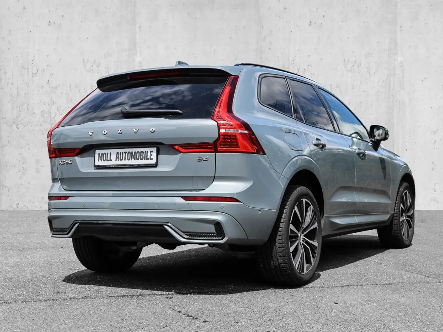 Volvo XC60 Ultimate Dark 2WD B4 Diesel EU6d HUD AD digitales Grau - 2