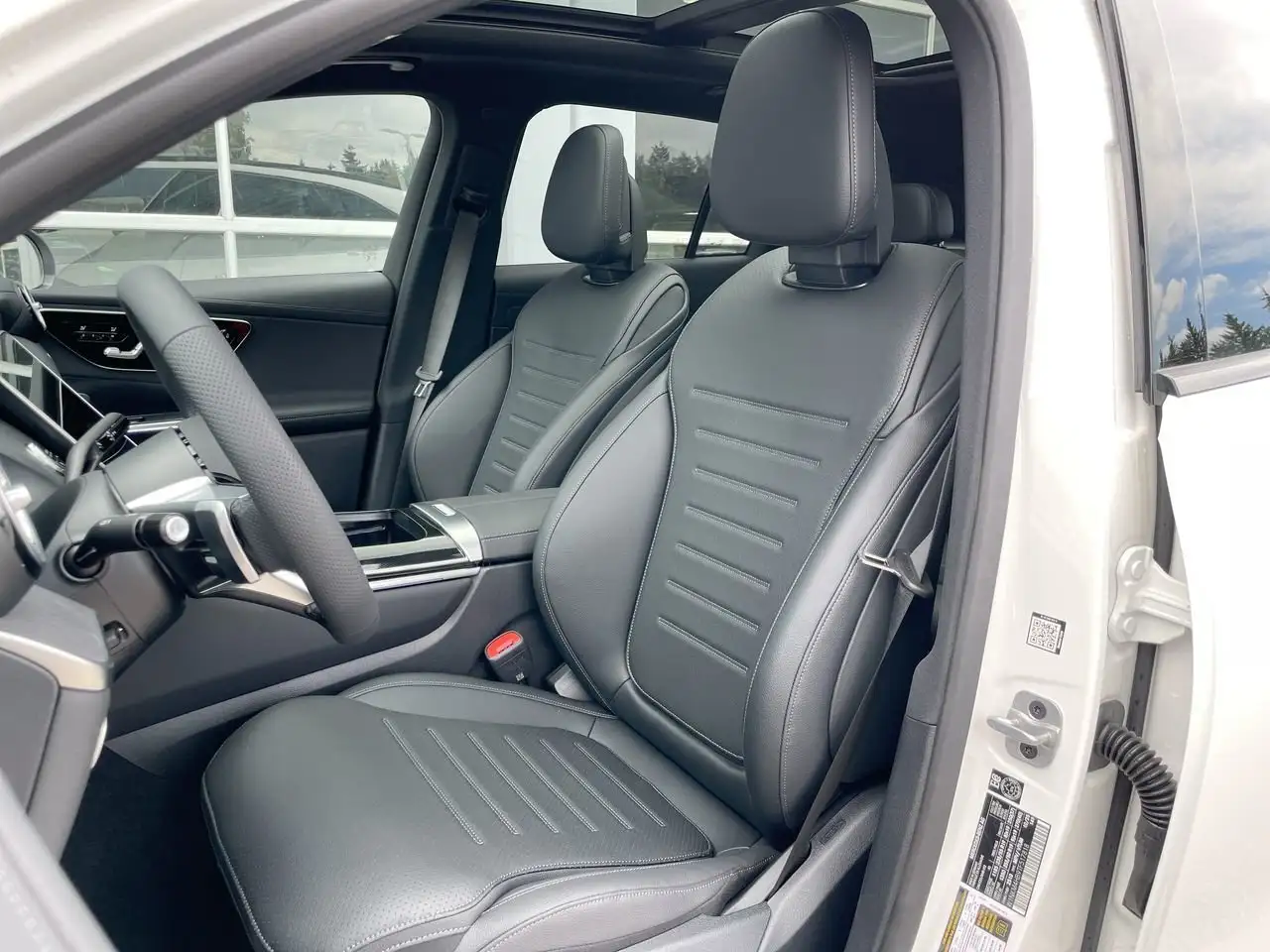 Mercedes-Benz GLC снимка Mercedes-Benz GLC