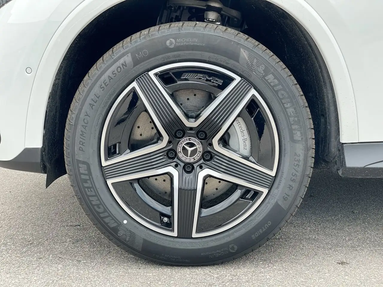 Mercedes-Benz GLC снимка Mercedes-Benz GLC