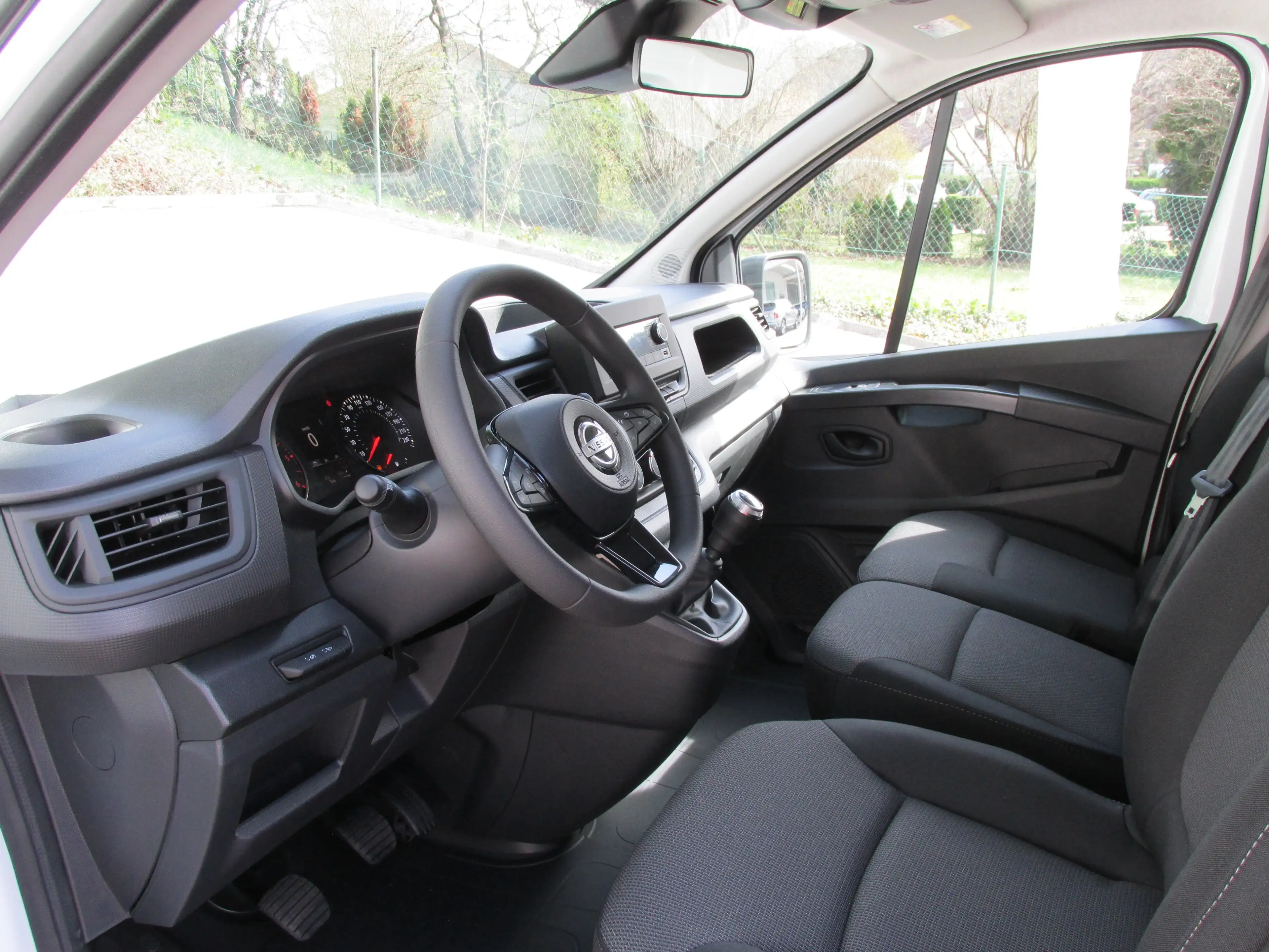 Nissan Primastar Kastenwagen L1H1 3,0t dCi 110 Acenta — photo 6