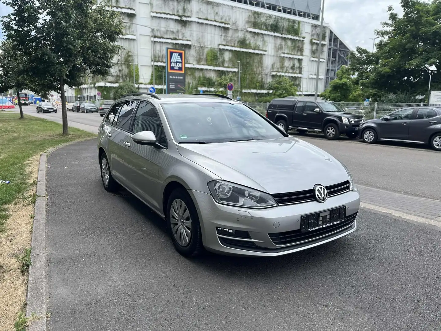 Volkswagen Golf Variant 1.2 TSI BlueMotion  Comfortline Grau - 2