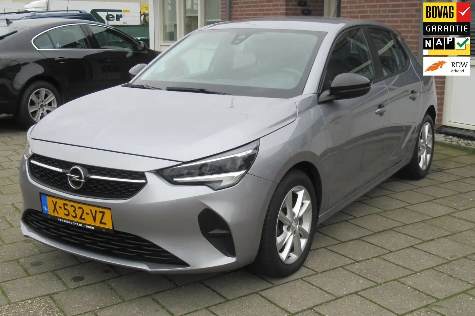 Opel Corsa 1.2 Edition 5 drs Automaat Grijs - 1