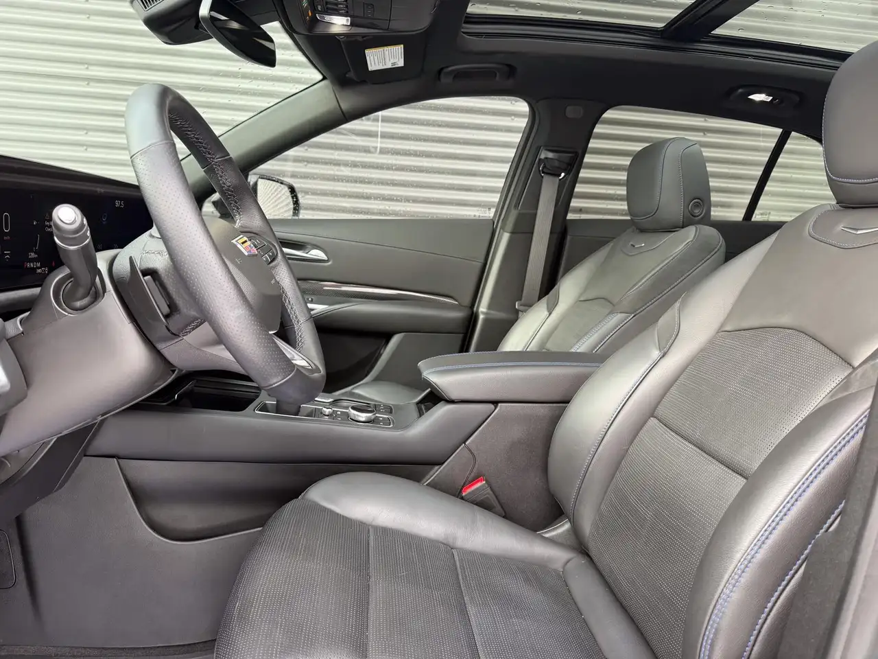 Cadillac XT4 снимка Cadillac XT4