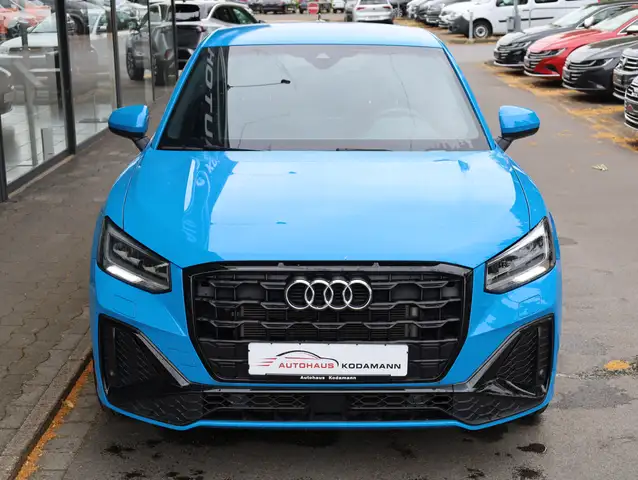 Audi Q2 view 3