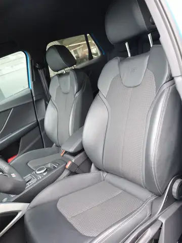 Audi Q2 view 14
