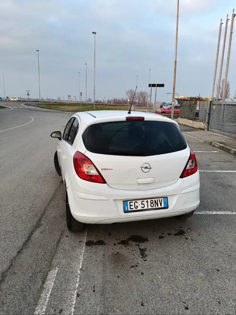 Opel Corsa 5p 1.2 Cosmo - 2