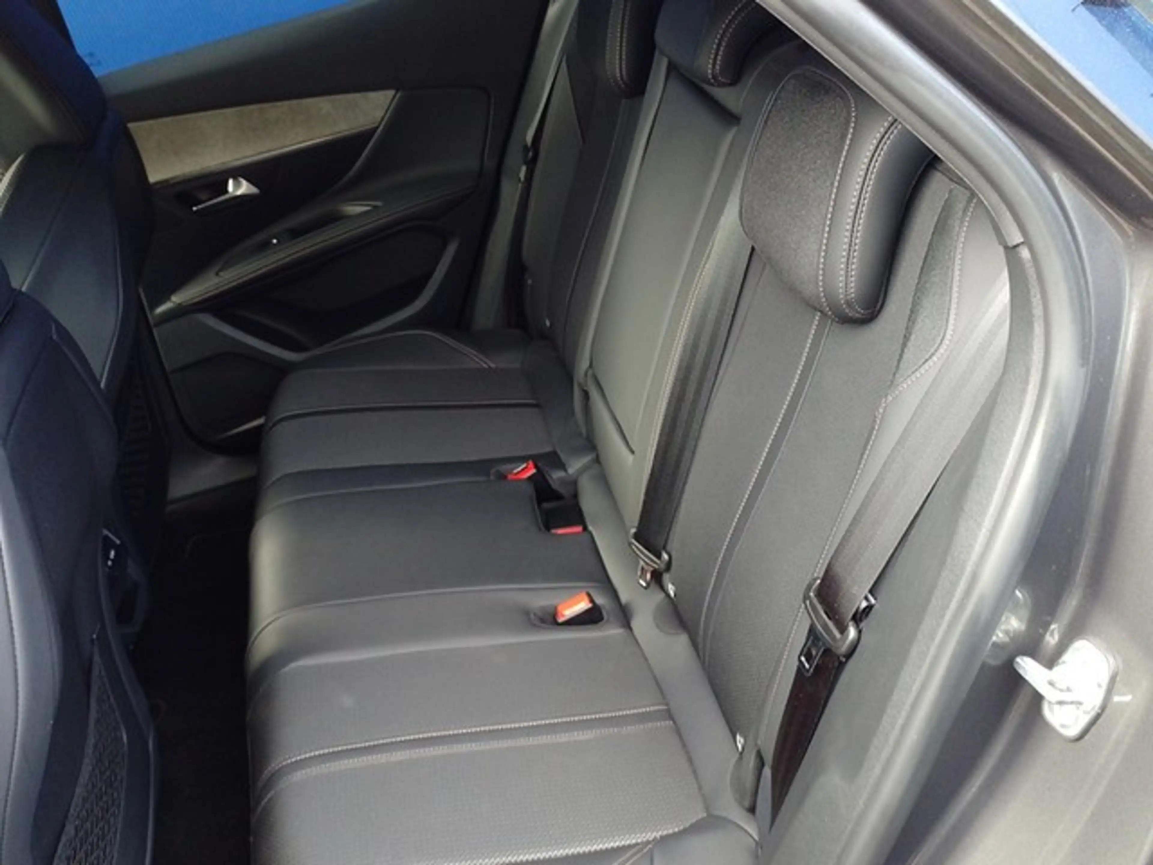 Peugeot 3008 (07.2016->) Hybrid 136 GT — photo 15