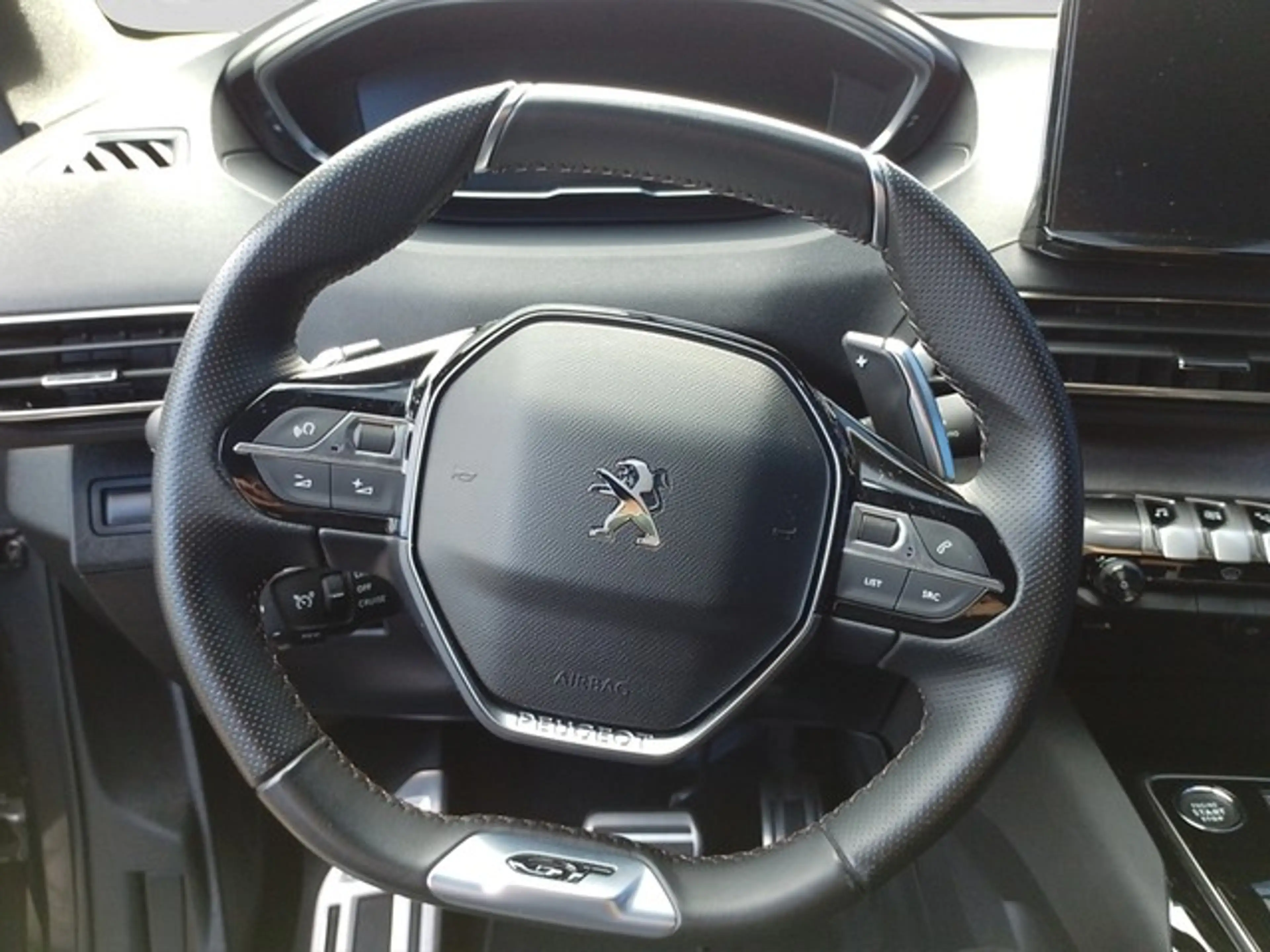 Peugeot 3008 (07.2016->) Hybrid 136 GT — photo 13