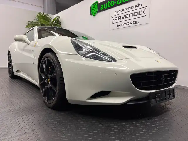 Ferrari California 4.3 V8 *KERAMIK*LEDER*NAVI*BI-XENON*